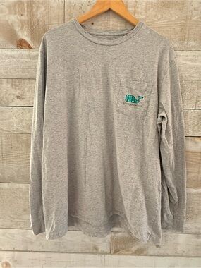 Vineyard Vines Gray Tee with football field Whale logo